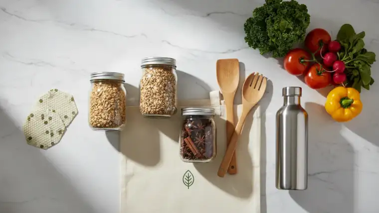 Blog lifestyle zéro déchet avec objets réutilisables et produits écologiques du quotidien